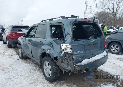 2010 Ford Escape Xlt z USA, uszkodzony, nr VIN 1FMCU0D74AKA54363